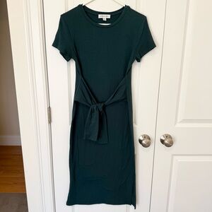 Amour Vert Colombe Midi Dress